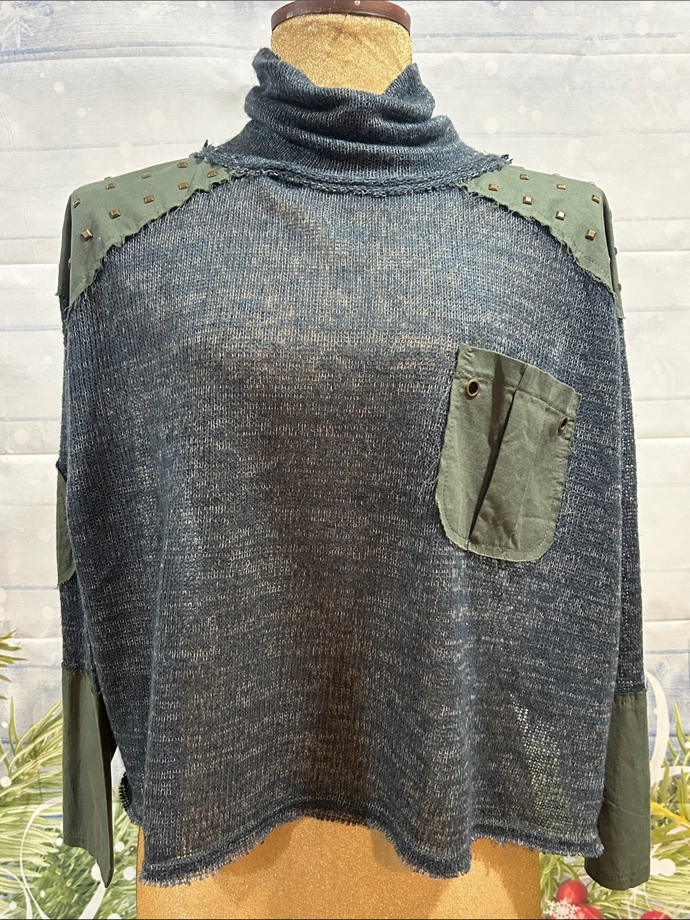 POL oversized Heather Charcoal Turtleneck Sweater with Olive Accents PTP:28.5